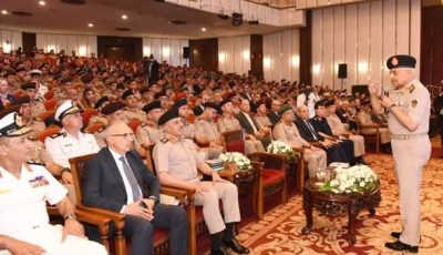 وزير الدفاع والإنتاج الحربى يشهد مناقشة البحث الرئيسى لهيئة البحوث العسكرية