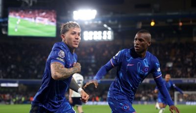 تشيلسي يُتوّج بدوري المؤتمر بعد انتصار درامي على بيتيس