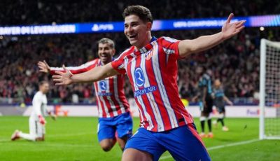 أتلتيكو مدريد يحسم موقفه من رحيل ألفاريز إلى برشلونة
