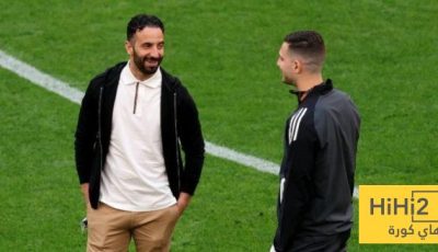 مانشستر يونايتد يصل ملعب سان ماميس قبل مواجهة توتنهام