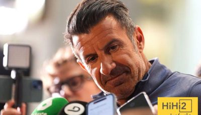 فيغو يشتبك مع جماهير برشلونة في لشبونة والسبب…؟!