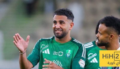 نجم الأهلي يكشف سر تطور مستوى رياض محرز
