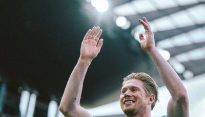 السبب الحقيقي وراء رفض دي بروين البقاء في الدوري الإنجليزي