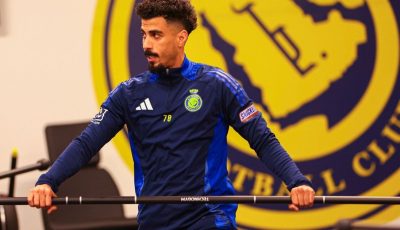 علي لاجامي ينتقل رسمياً من النصر إلى الهلال