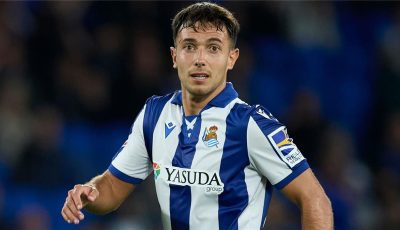 رغم أنباء آرسنال.. زوبيميندي يداعب ريال مدريد عن طريق ألونسو