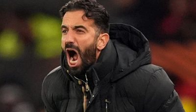 مانشستر يونايتد يقتحم سباق بديل محمد صلاح ويقدم عرضه الأول