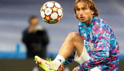 منها تجنب ريال مدريد.. 3 أسباب تدفع مودريتش لقبول عرض ميلان