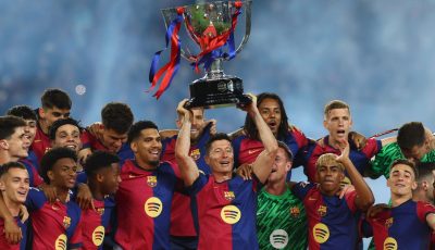 ليفاندوفسكي يرغب بالبقاء في برشلونة: العمر مجرد رقم