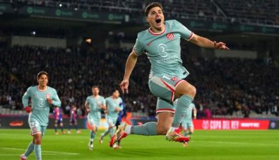 ألفاريز يفتح الباب لفكرة الانتقال إلى برشلونة!