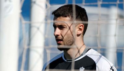 رسومات مسيئة ضد جوان غارسيا في بلدته بسبب برشلونة