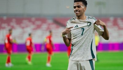 السعودية تهزم البحرين والحسم يتأجل لمواجهة أستراليا في جدة