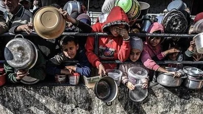 غزة تواجه خطر الانهيار والمجاعة تقترب، والتحرك الدولي لا يزال بطيئاً.