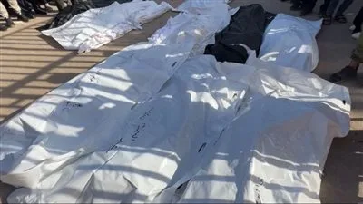 الاحتلال يتعرض للمواطنين الفلسطينيين بشكل وحشي