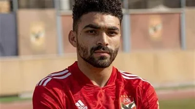 خالد عبد الفتاح يعلن مغادرته الرسمية للنادي الأهلي وانتقاله إلى سيراميكا كليوباترا