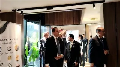 أعضاء الأحزاب الوطنية يصلون إلى مقر حزب الجبهة للمشاركة في اللقاء الاستشاري الثالث
