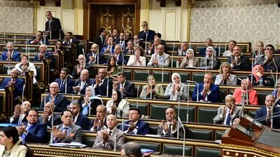 افتتاح مصنعين لإنتاج الزجاج الهندسي والثلاجات يعكس الاعتماد على تعزيز الإنتاج المحلي