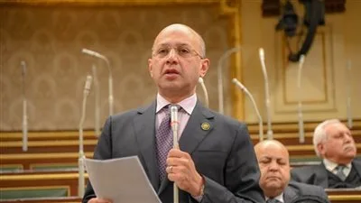 النائب هشام حسين يدعو لمواجهة المؤسسات التعليمية غير الشرعية مع اقتراب موعد تنسيق القبول في الجامعات والمعاهد.