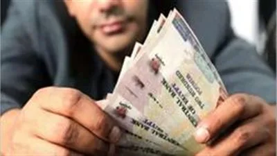 هل تثير المنافسة بين البنوك على ودائع المصريين؟