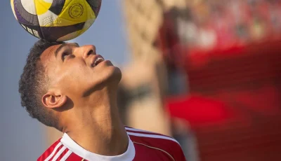 بعد انضمامه الرسمي.. الأهلي يشارك ألبوم صور لياسين مرعي بزي الفريق الأحمر
