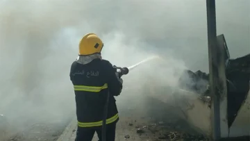 إخماد حريق في معسكر التاجي.. إليكم التفاصيل