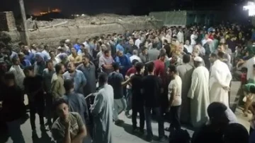 أهالي أبو حماد يودعون ثلاثة شباب توفوا في حادث مؤسف.