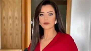 لا يمكن انتقاد الأم بشكل جارح حتى في حالة خطأها.