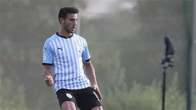 مقدم برامج النادي الأهلي يسلط الضوء على تفاصيل الخلاف بين حمدي فتحي وإدارة القلعة الحمراء