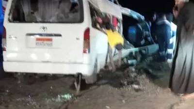 مقتل شخصين وإصابة ثلاثة نتيجة حادث بين ميكروباص ودراجة نارية على طريق إسكندرية الصحراوي