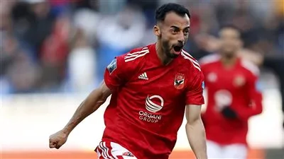 جهود لإقناع ريبيرو بضم عبدالقادر لتدريبات الأهلي
