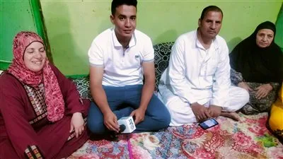 أسعدت والدي وإخوتي من الأطباء، وأطمح في الحصول على منحة لدراسة الطب البيطري.