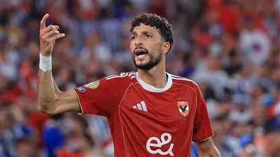 وسام أبو علي يخضع لفحوصات بالأشعة لتشخيص إصابته في العضلة الخلفية بعد تلقيه عقوبة.