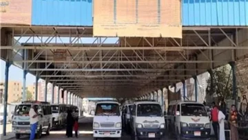 سائقو السرفيس يعبرون عن شكاواهم.. ومحافظة البحيرة تتعهد باتخاذ إجراءات صارمة ضد المخالفات