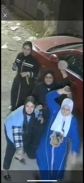 تشويه جسدها وكسر أنفها في الشارع