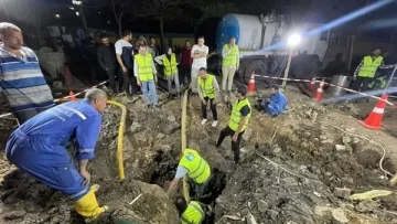 طوارئ الغاز الطبيعي تقطع خط أنابيب حراجية العزب في قنا