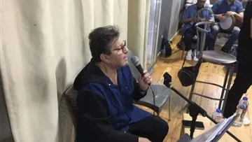 الليلة.. هاني شاكر يحيي احتفالية البيت الفني للفنون الشعبية على مسرح البالون