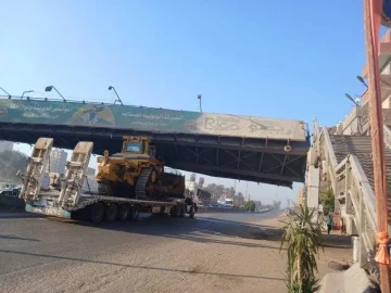 وزارة النقل تكشف تفاصيل انهيار جسر المشاة على طريق بنها – القاهرة الزراعي