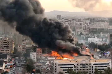 19 قتيلاً وجريحًا جراء غارات إسرائيلية على دمشق