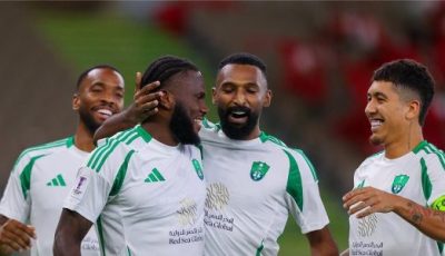 الأهلي يسعى لتجديد عقد مدافع الفريق
