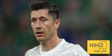 مدرب منتخب بولندا: بروبيرز أخطأ في حق ليفاندوفسكي
