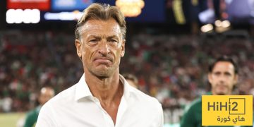رينارد يرشح لاعب عربي للفوز بالكرة الذهبية
