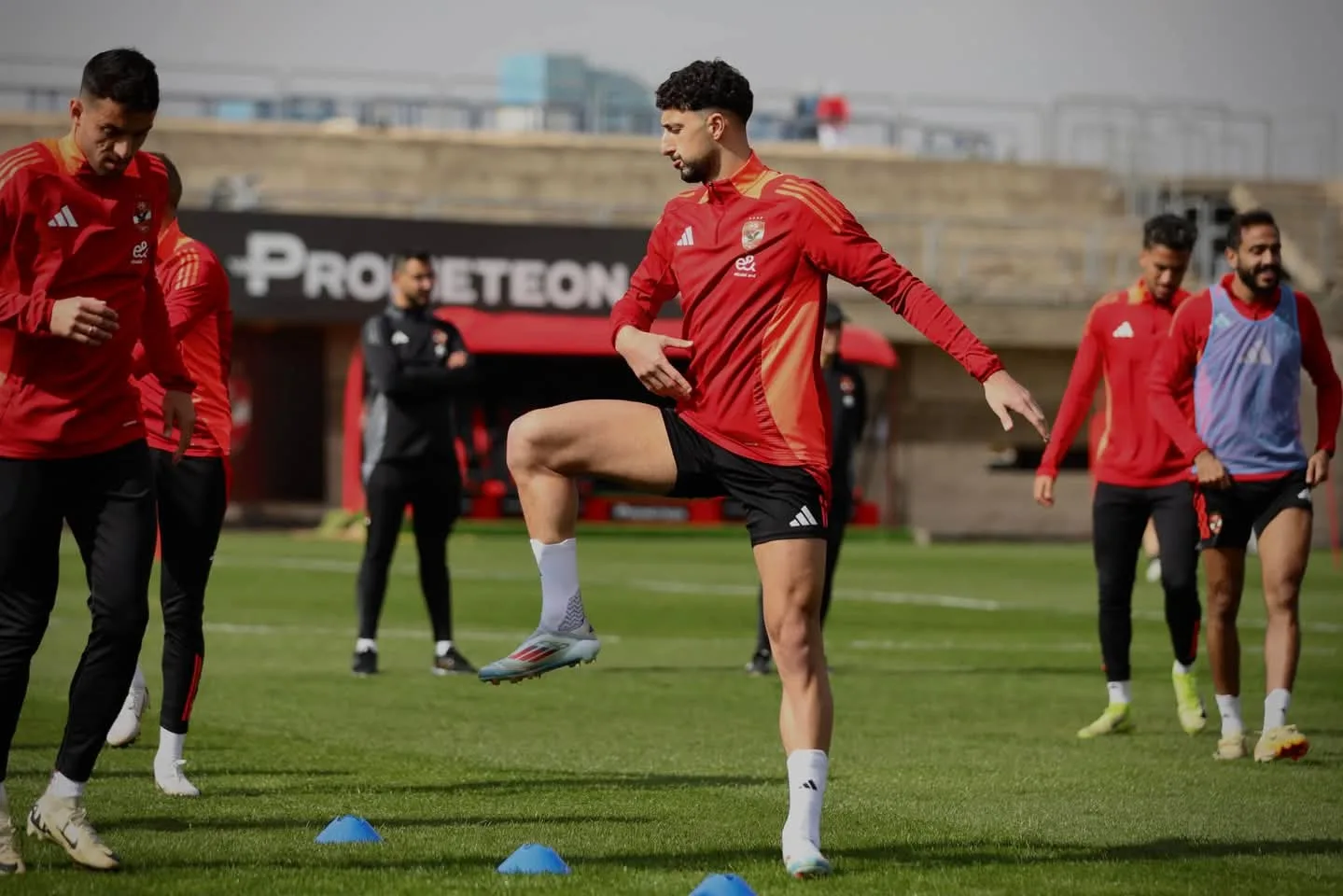 وسام أبو علي يودع الأهلي وينتقل إلى كولومبوس كرو الأمريكي