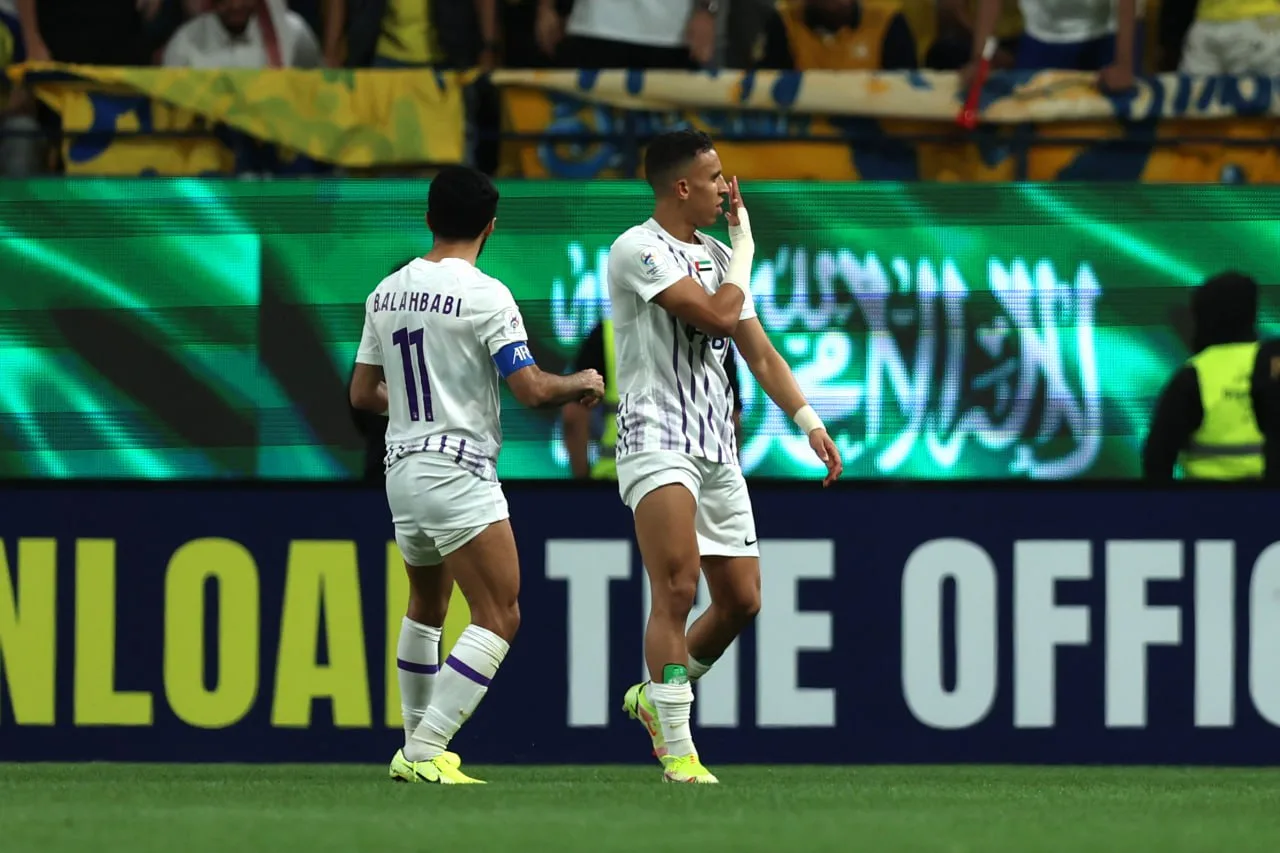 رسميًا.. لاعب العين الإماراتي يعلن مغادرته