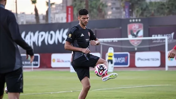 الأهلي يتباحث مع ريبيرو حول العروض الأجنبية لأشرف داري
