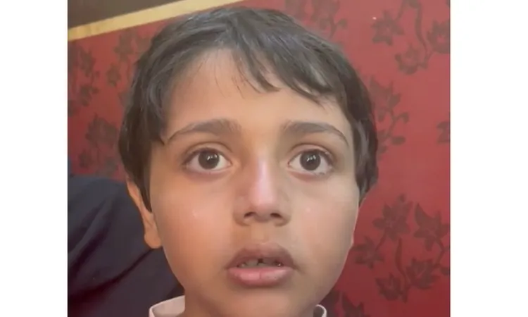 ابن ضحية قطار مطروح يحكي تفاصيل اللحظات الأخيرة ووقوع الزجاج