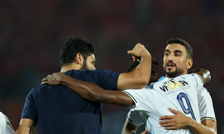 [ترتيب الدوري المصري: تأثير هزيمة الأهلي أمام بيراميدز على المنافسة]