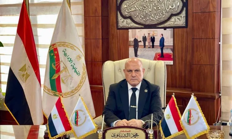 رئيس النيابة الإدارية يتابع عن كثب مجريات انتخابات مجلس الشيوخ: رصد شامل للتطورات