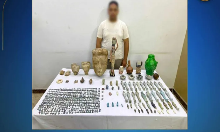 ضبط تاجر في المنيا وبحوزته 577 قطعة أثرية من العصور المصرية القديمة