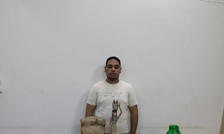 تفاصيل مثيرة حول القبض على متهم بحوزته 577 قطعة أثرية في المنيا