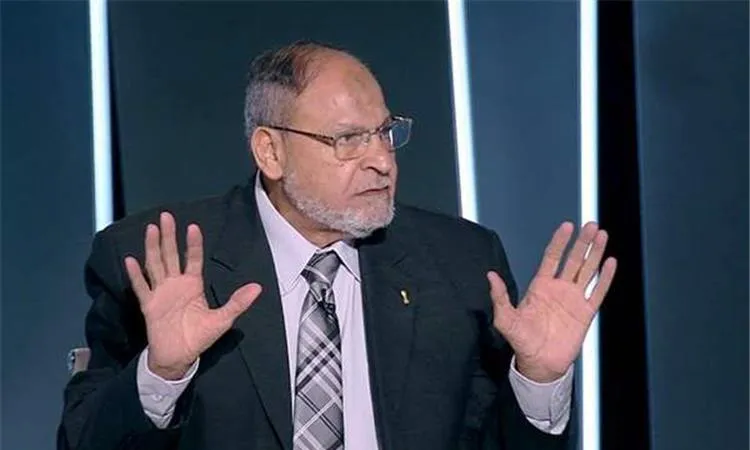 طه إسماعيل يسخر من تعاقد الأهلي مع ريبيرو ويُقدم بدائل محلية لقيادة الفريق