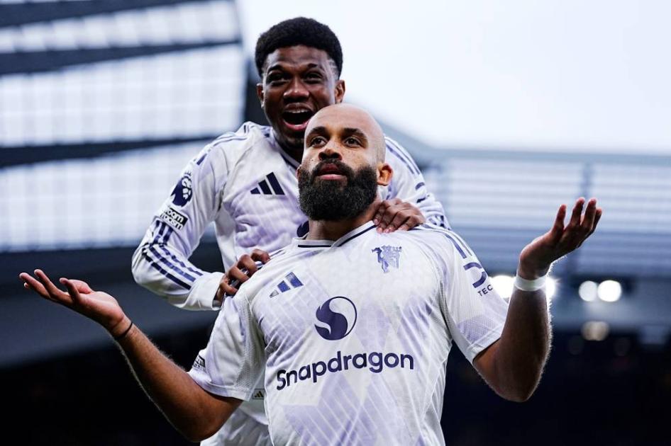 مانشستر يونايتد سعيد بإسكات جمهور ليفربول في عقر داره